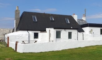 Mackays self catering cottage Tiree